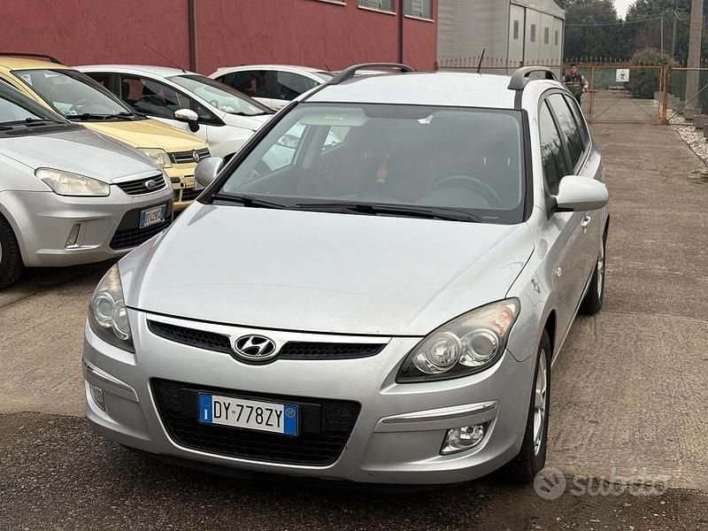 Usata Hyundai i30 Active 90 CV (66 kW) 2009 Grigio Berlina