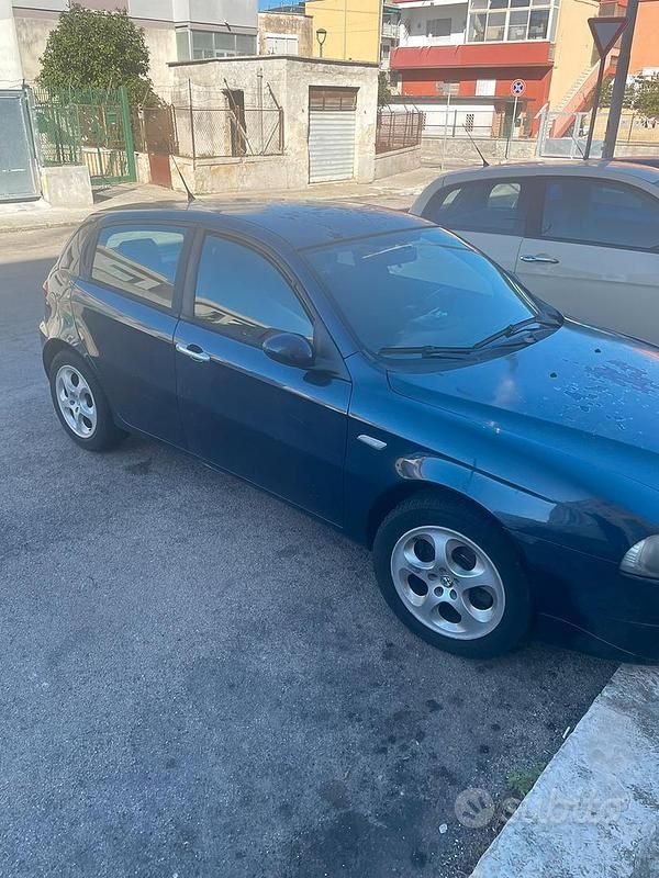 Usata Alfa Romeo 147 2003 Blu Utilitaria