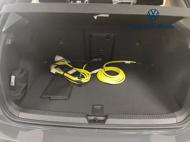 Nuova VW Golf VIII Edition 204 CV (150 kW) 2026 Dolphin grey Utilitaria