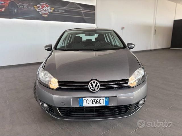 Usata VW Golf VI Comfortline 105 CV (77 kW) 2010 Grigio Utilitaria