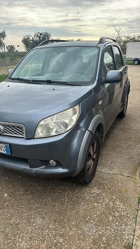 Usata Daihatsu Terios 105 CV (77 kW) 2008 Grigio SUV