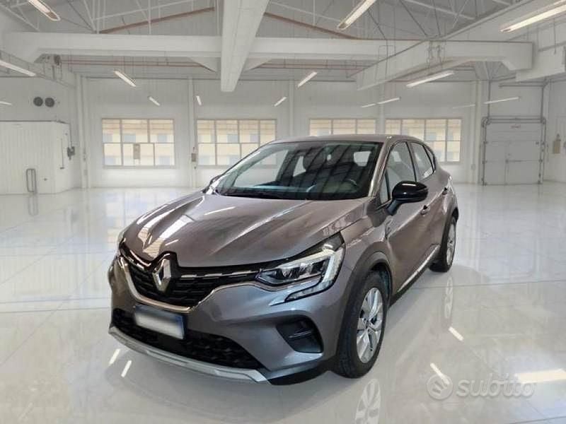 Usata Renault Captur Business 95 CV (69 kW) 2021 Grigio SUV