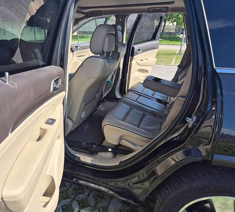 Usata Jeep Grand Cherokee Overland 250 CV (183 kW) 2014 Nero SUV