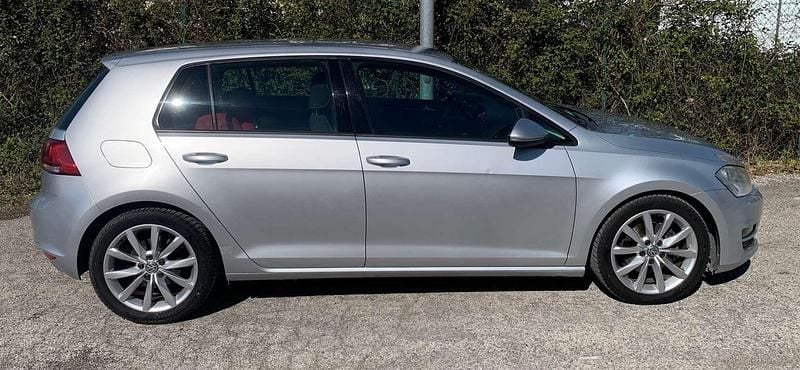 Usata VW Golf VII Comfortline 105 CV (77 kW) 2014 Argento Berlina