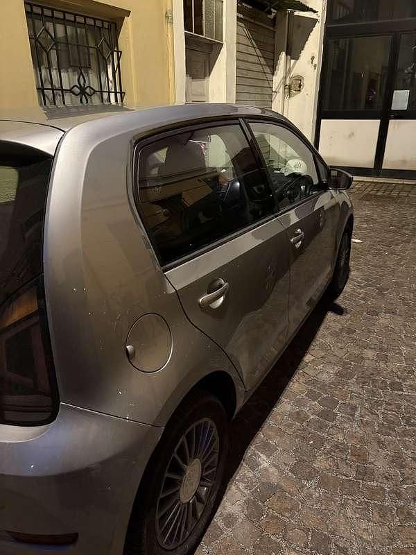 Usata VW up! Move 60 CV (44 kW) 2017 Utilitaria