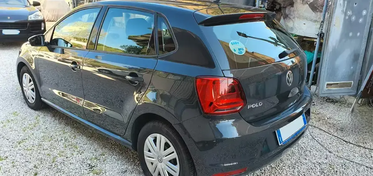 Usata VW Polo Trendline 60 CV (44 kW) 2016 Grigio Berlina