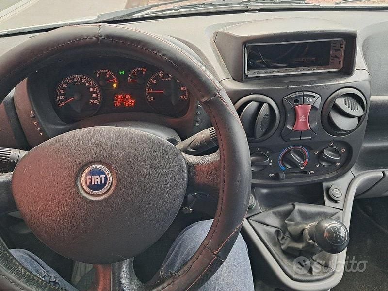 Usata Fiat Doblò 2007 Bianco Monovolume