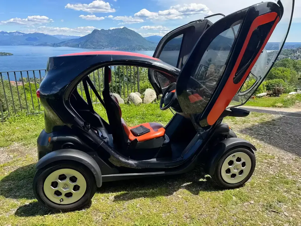 Usata Renault Twizy 12 kW (17 CV) 2012 Nero Utilitaria