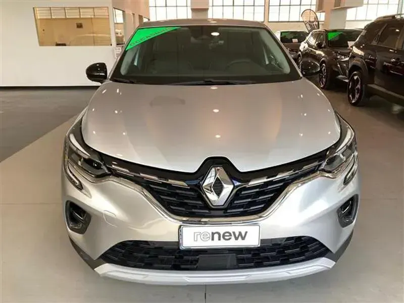 Usata Renault Captur Intens 145 CV (106 kW) 2022 Grigio SUV