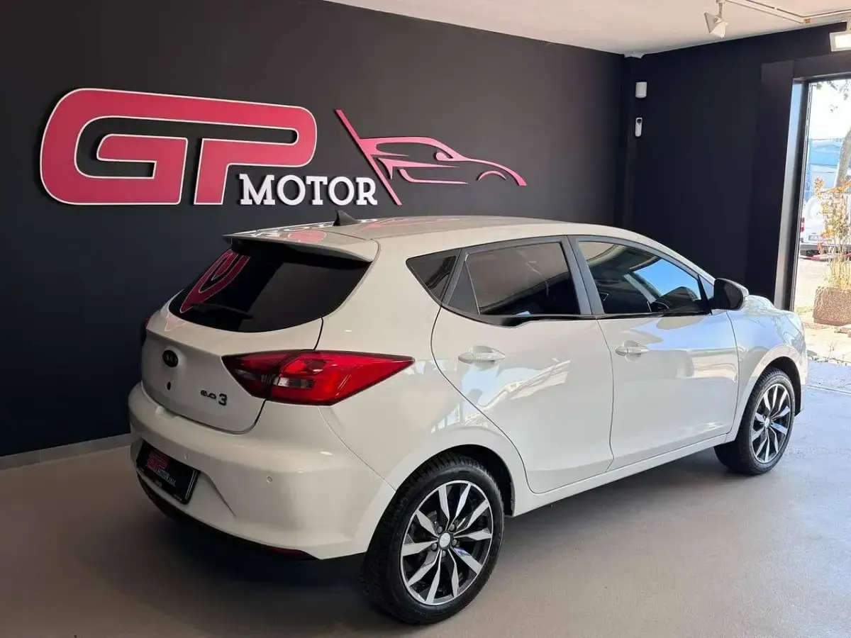 Usata EVO Evo 3 107 CV (78 kW) 2023 Bianco SUV