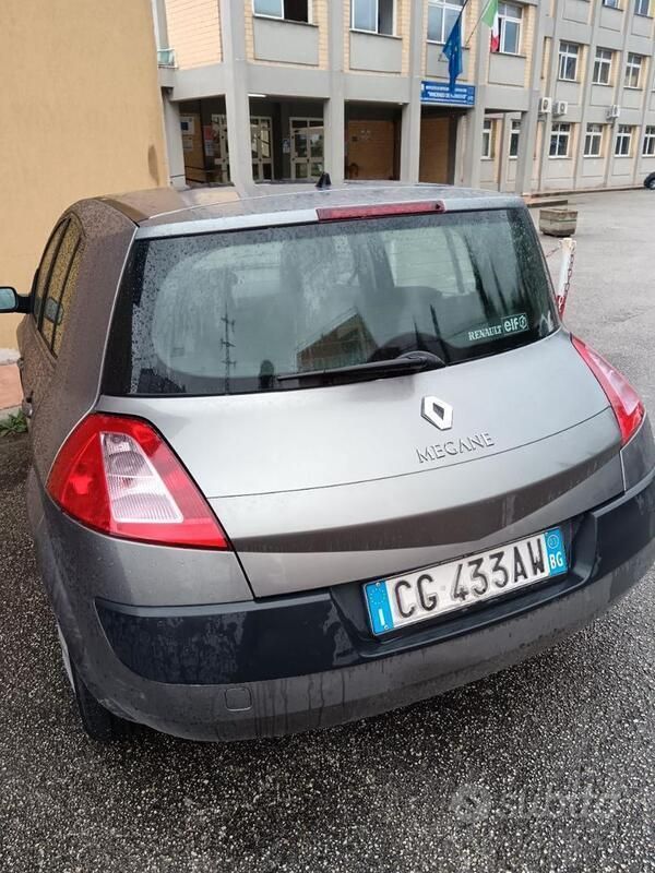 Usata Renault Mégane 2001 Berlina