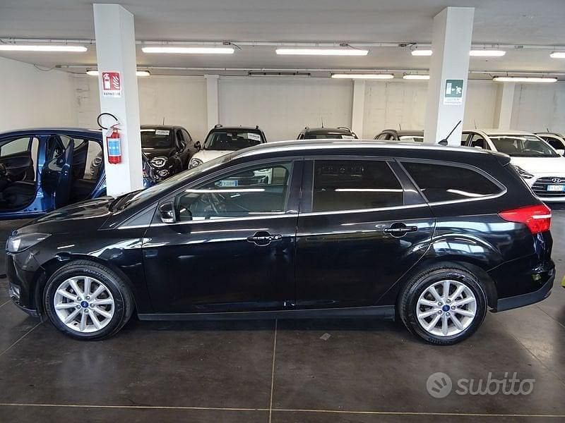 Usata Ford Focus Titanium 125 CV (91 kW) 2017 Nero Station wagon