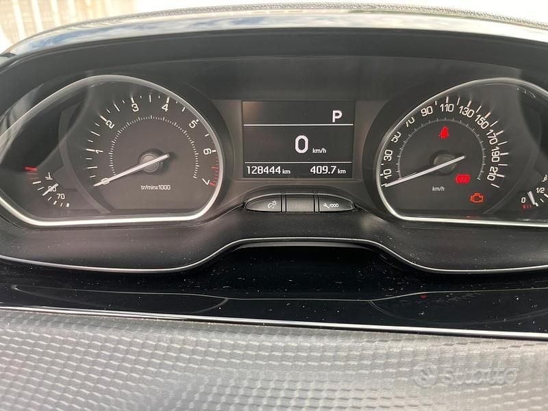 Usata Peugeot 208 2015 Bianco Utilitaria