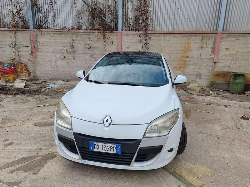 Usata Renault Mégane Coupé Dynamique 110 CV (80 kW) 2009 Bianco Coupé