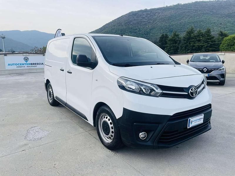 Usata Toyota Proace 116 CV (85 kW) 2017 Bianco Monovolume