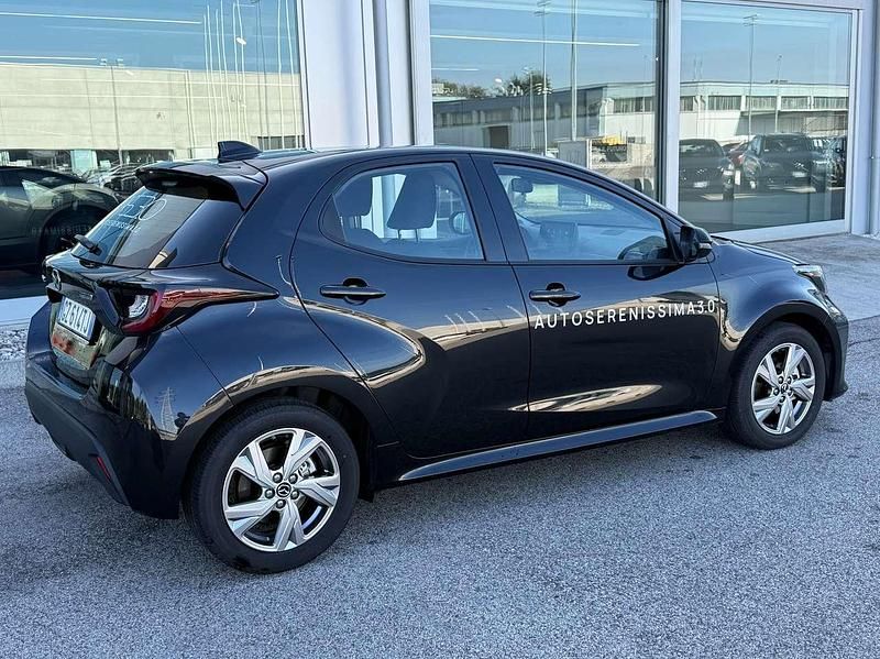 Usata Mazda 2 Exclusive-Line 116 CV (85 kW) 2025 Nero Utilitaria