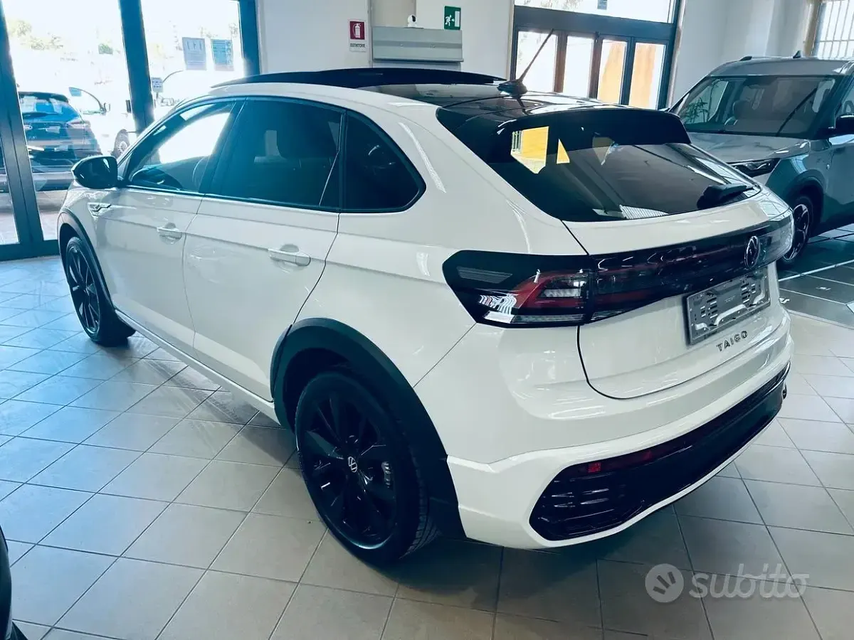 Usata VW Taigo R-line 110 CV (80 kW) 2022 Grigio SUV