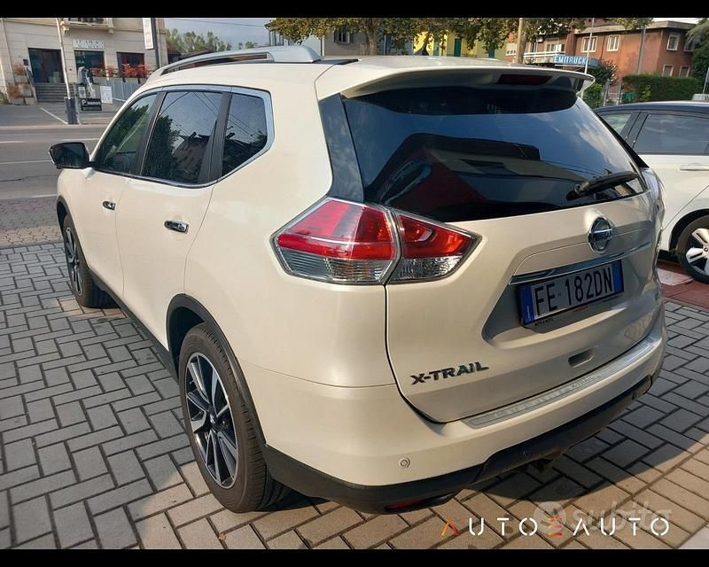 Usata Nissan X-Trail Acenta Premium 130 CV (95 kW) 2016 Bianco SUV