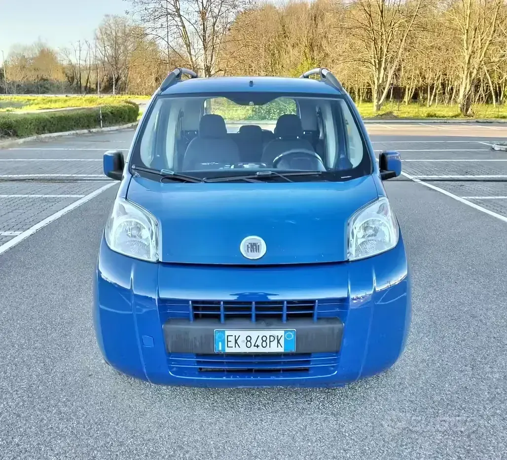 Usata Fiat Qubo Trekking 77 CV (56 kW) 2011 Bluazzurro Monovolume