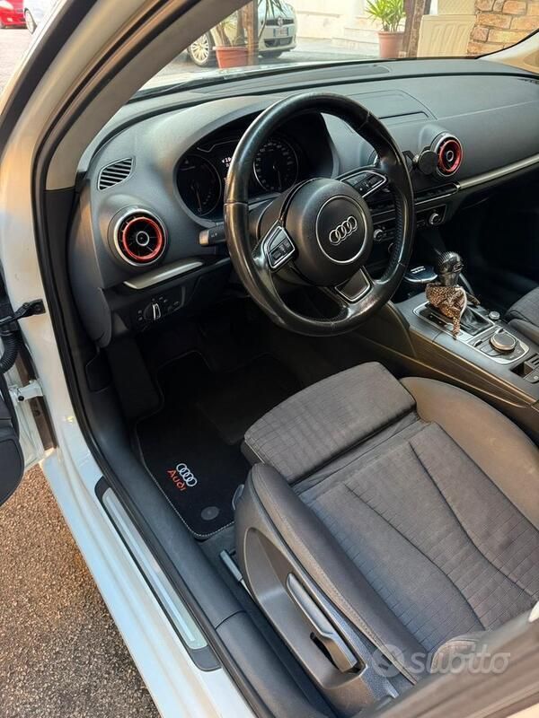 Usata Audi A3 150 CV (110 kW) 2014 Bianco Utilitaria