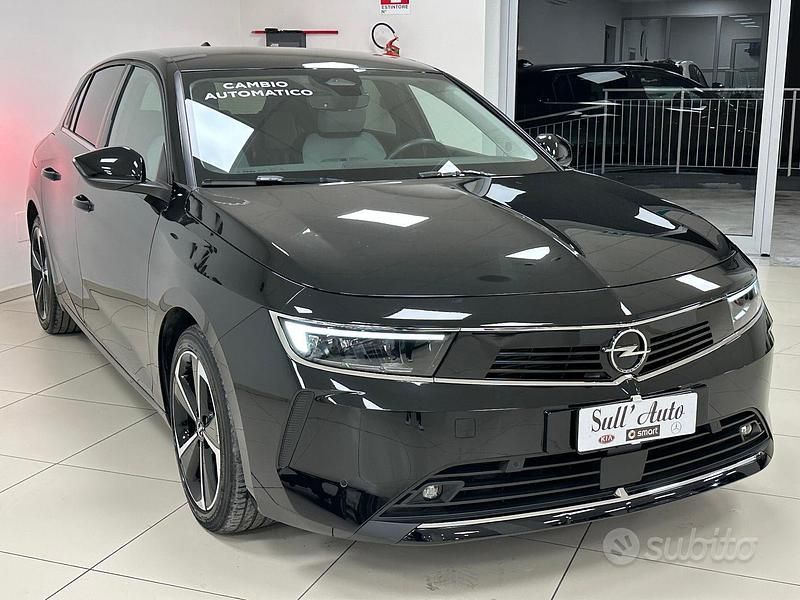 Usata Opel Astra Edition 180 CV (132 kW) 2022 Nero Berlina