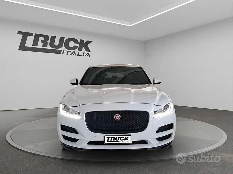 Usata Jaguar F-Pace Prestige 180 CV (132 kW) 2018 Bianco SUV