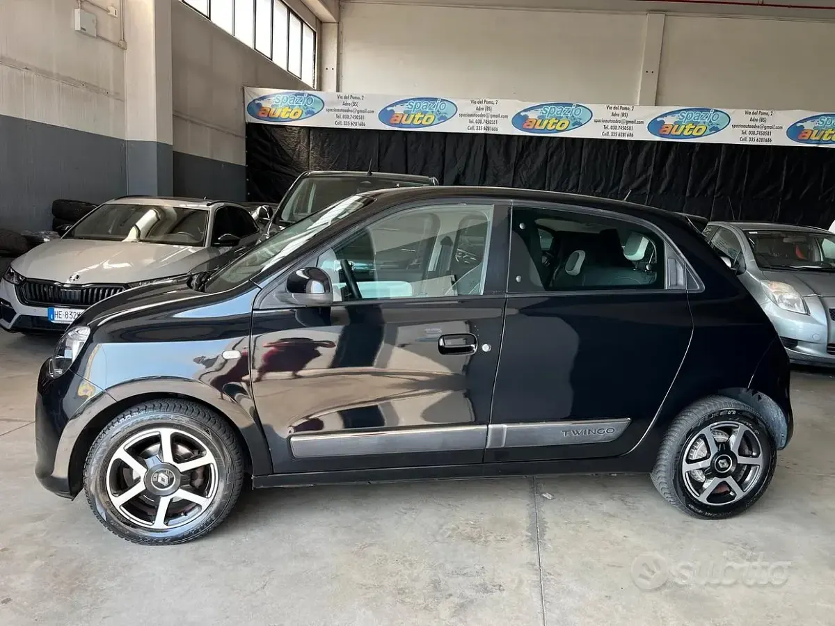 Usata Renault Twingo SE 69 CV (50 kW) 2016 Nero Utilitaria