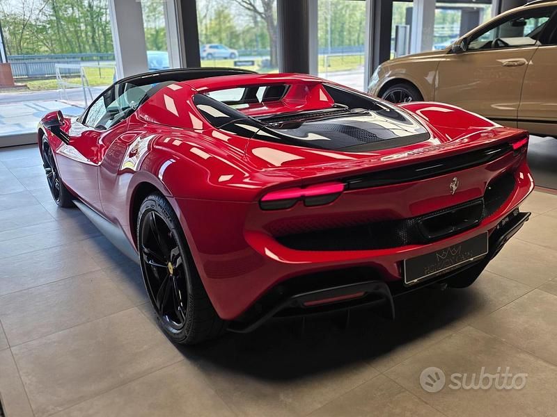 Occasion Ferrari 296 829 ch (609 kW) 2024 Rouge Cabriolet