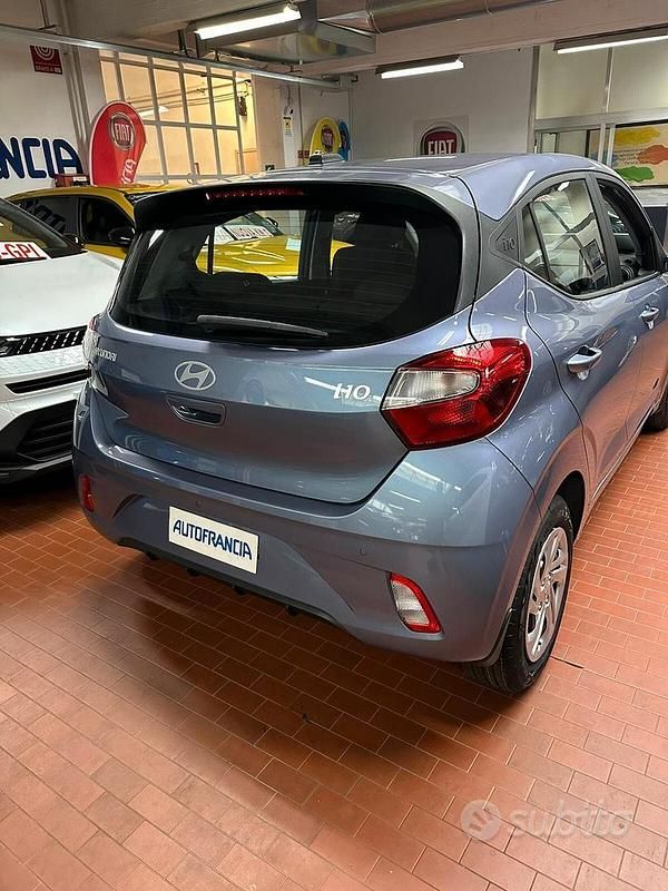 Nuova Hyundai i10 63 CV (46 kW) 2025 Grigio Utilitaria