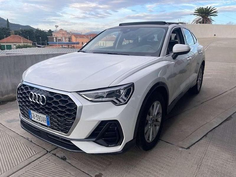 Bianco Usata 2021 Audi Q3 Sportback Business Plus SUV | 36.500 € (Cara) - Immagine 1/4