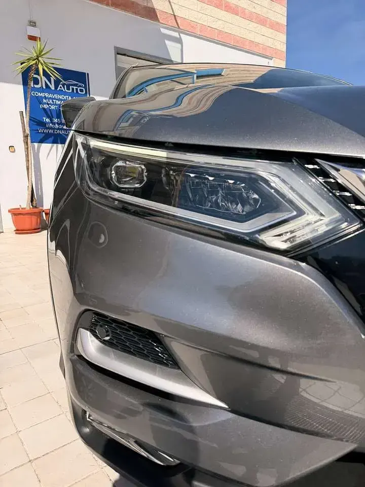 Usata Nissan Qashqai Tekna 159 CV (116 kW) 2019 Grigio SUV