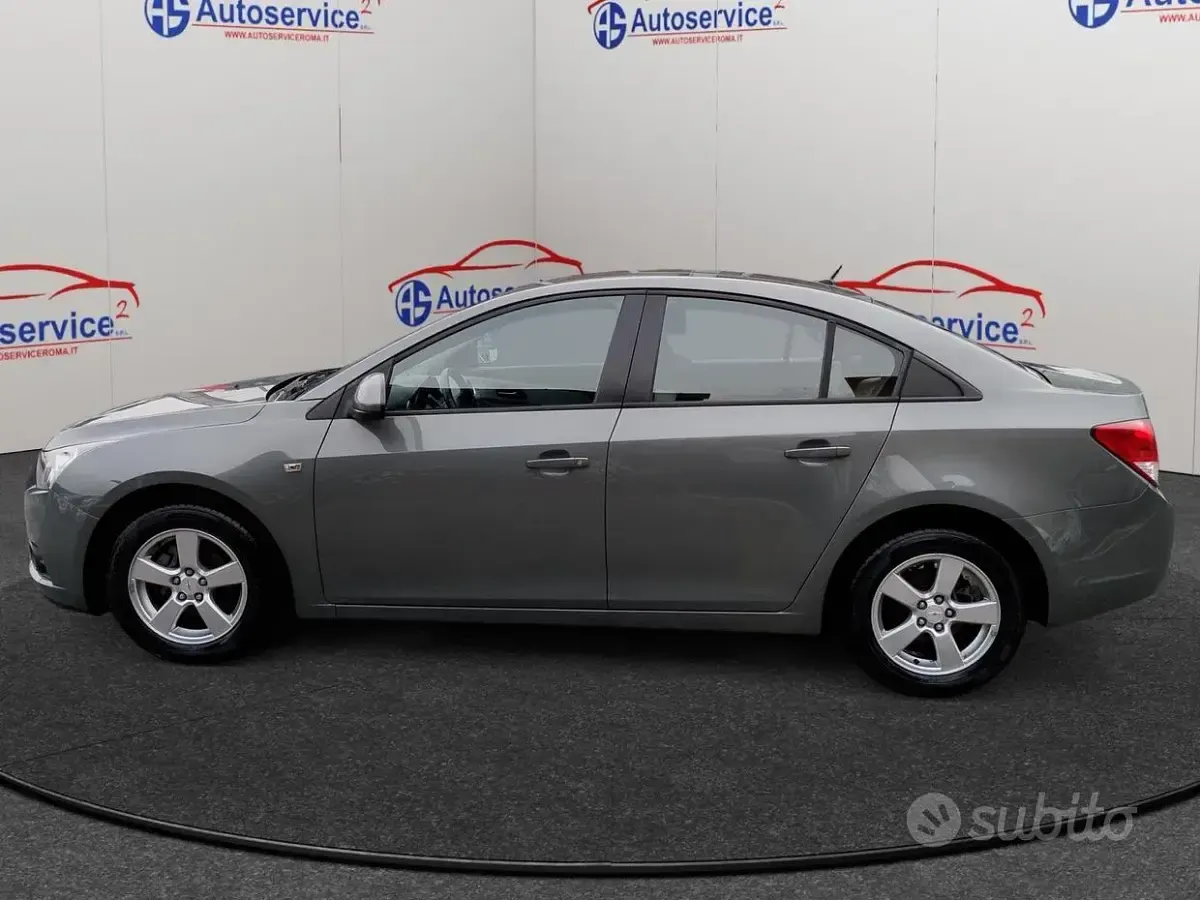 Usata Chevrolet Cruze LS 124 CV (91 kW) 2011 Grigio Berlina