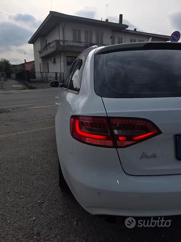 Usata Audi A4 Advanced Plus 143 CV (105 kW) 2012 Bianco Station wagon