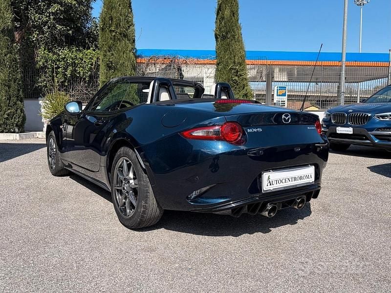 Usata Mazda MX5 132 CV (97 kW) 2021 Blu Cabrio