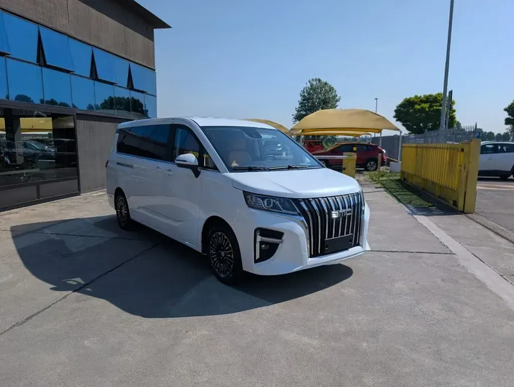 Nuova EMC SETTE 133 CV (97 kW) 2026 Vari colori / metallizzato SUV