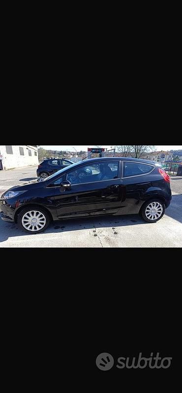 Usata Ford Fiesta 2012 Nero Utilitaria