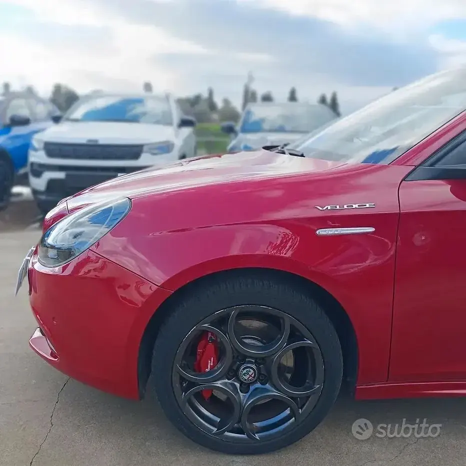 Usata Alfa Romeo Giulietta Veloce 120 CV (88 kW) 2018 Rosso Utilitaria