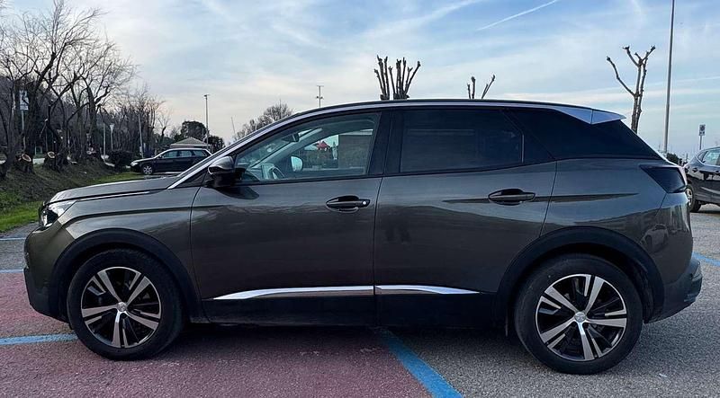 Usata Peugeot 3008 Business-Line 120 CV (88 kW) 2016 SUV