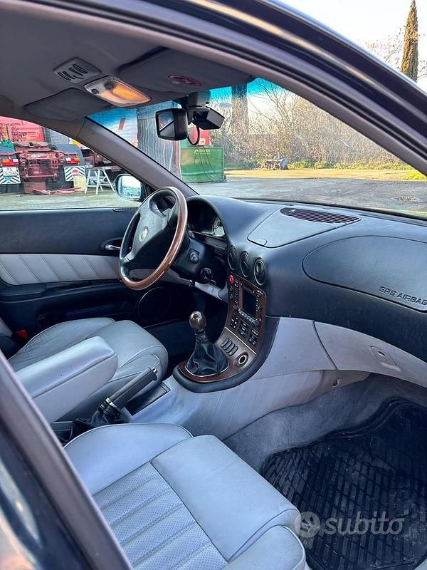 Usata Alfa Romeo 166 140 CV (102 kW) 2002 Berlina