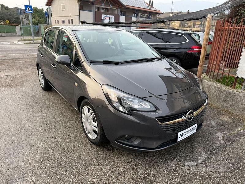 Usata Opel Corsa 90 CV (66 kW) 2016 Grigio Utilitaria