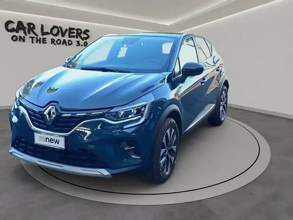 Begagnad Renault Captur Techno 140 HK (102 kW) 2023 SUV