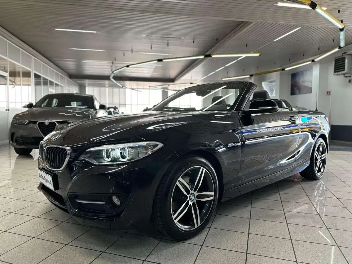 Usata BMW 218 Sport Line 136 CV (100 kW) 2017 Nero Cabrio