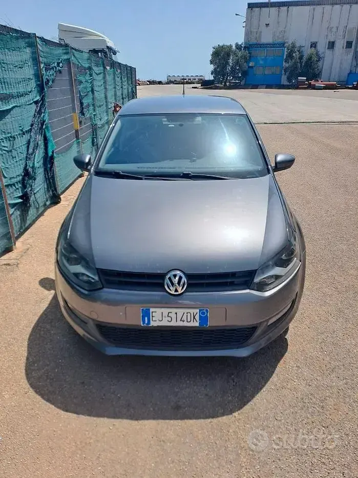 Usata VW Polo 82 CV (60 kW) 2011 Grigio Utilitaria