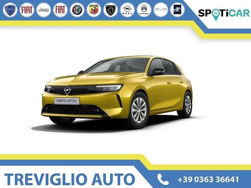 Usata Opel Astra Edition 145 CV (106 kW) 2023 Giallo / metallizzato Berlina