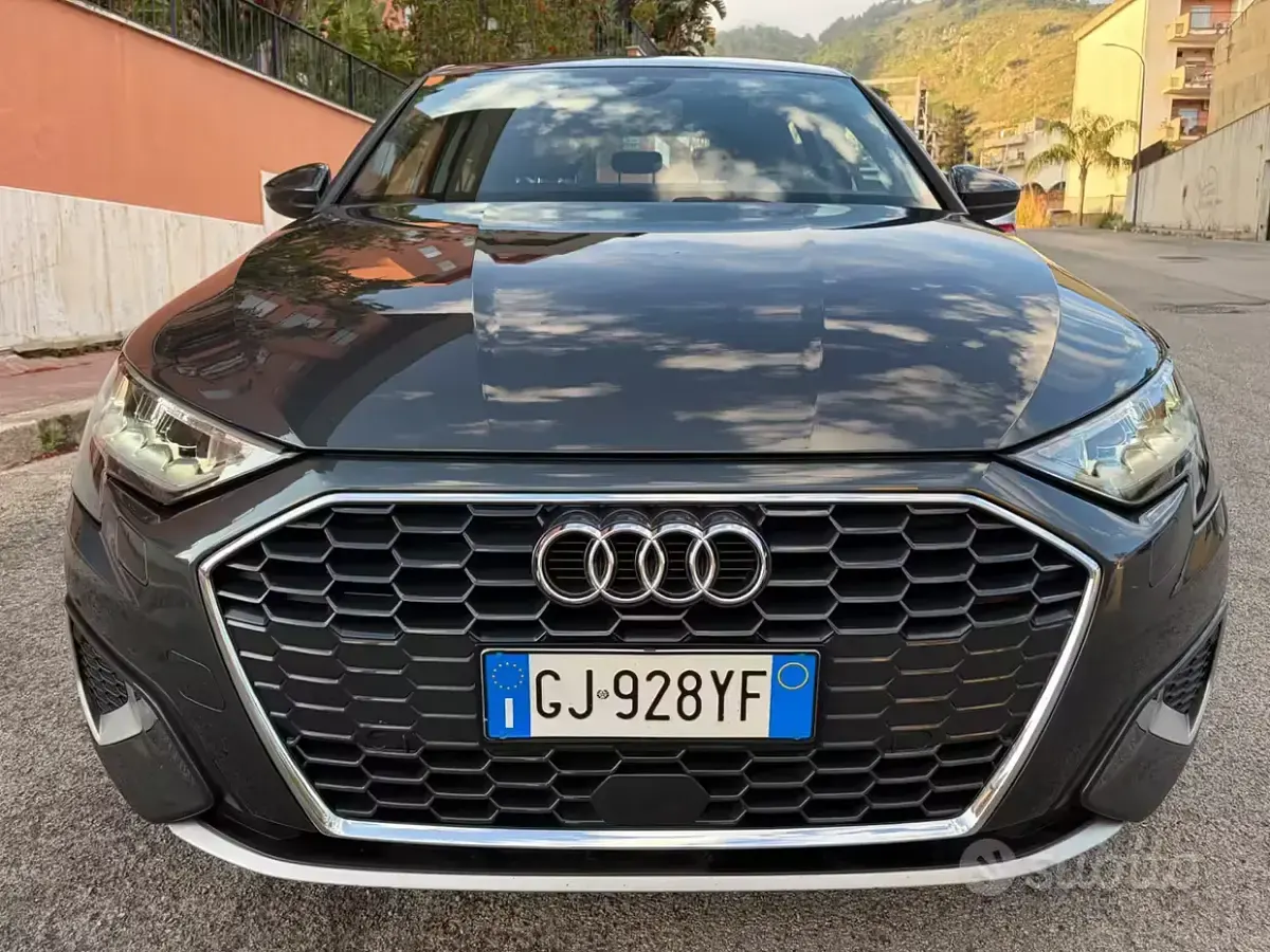 Usata Audi A3 Advanced 150 CV (110 kW) 2022 Grigio Berlina