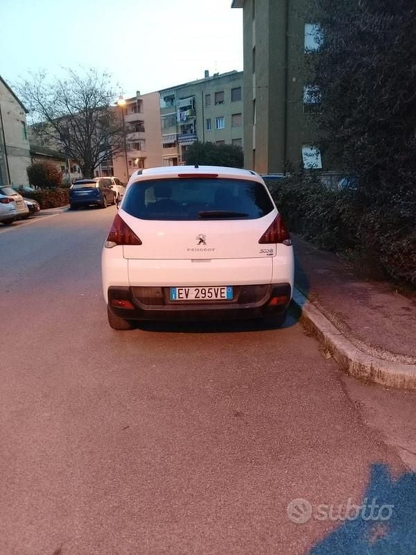 Usata Peugeot 3008 115 CV (84 kW) 2015 Bianco Station wagon