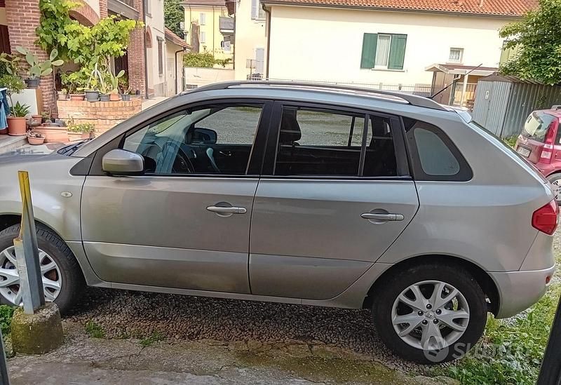 Usata Renault Koleos 150 CV (110 kW) 2009 Grigio SUV