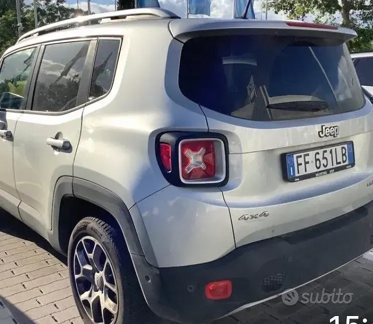 Usata Jeep Renegade Trailhawk 170 CV (125 kW) 2017 Grigio SUV