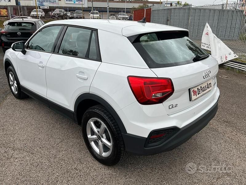 Begagnad Audi Q2 Business 110 HK (80 kW) 2023 Vit SUV