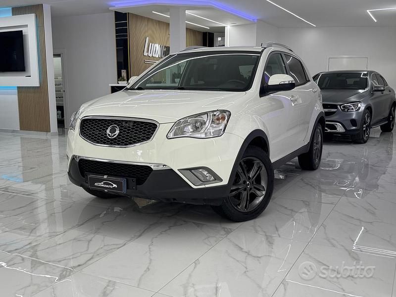 Usata SsangYong Korando 175 CV (128 kW) 2011 Bianco SUV